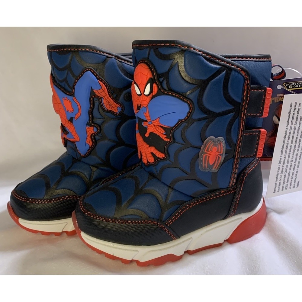 Spider-Man Toddler Boys Light Up Winter Snow Boots Size 7 NWT